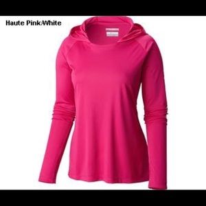 Columbia outdoor tackle hoodie.